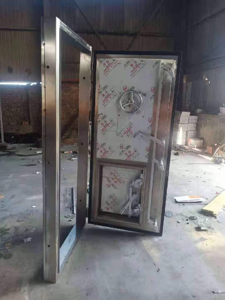 防水密闭门